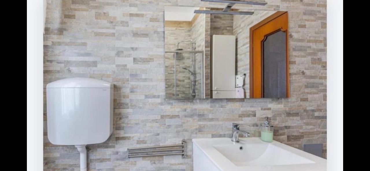 Queen East Verona Apartments Εξωτερικό φωτογραφία