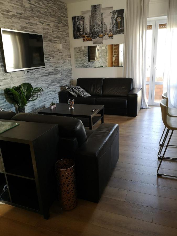 Queen East Verona Apartments Εξωτερικό φωτογραφία